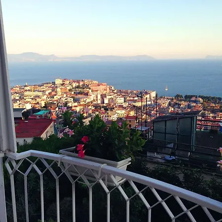 B&B La Thuya Nocleg ze śniadaniem Neapol